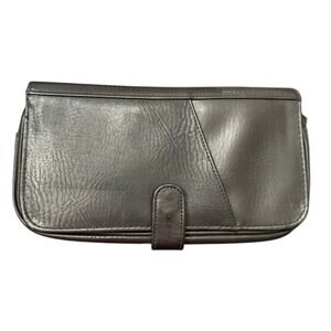 Trafalgar Black Leather Travel Organizer Pouch Clutch Bi-fold Wallet
